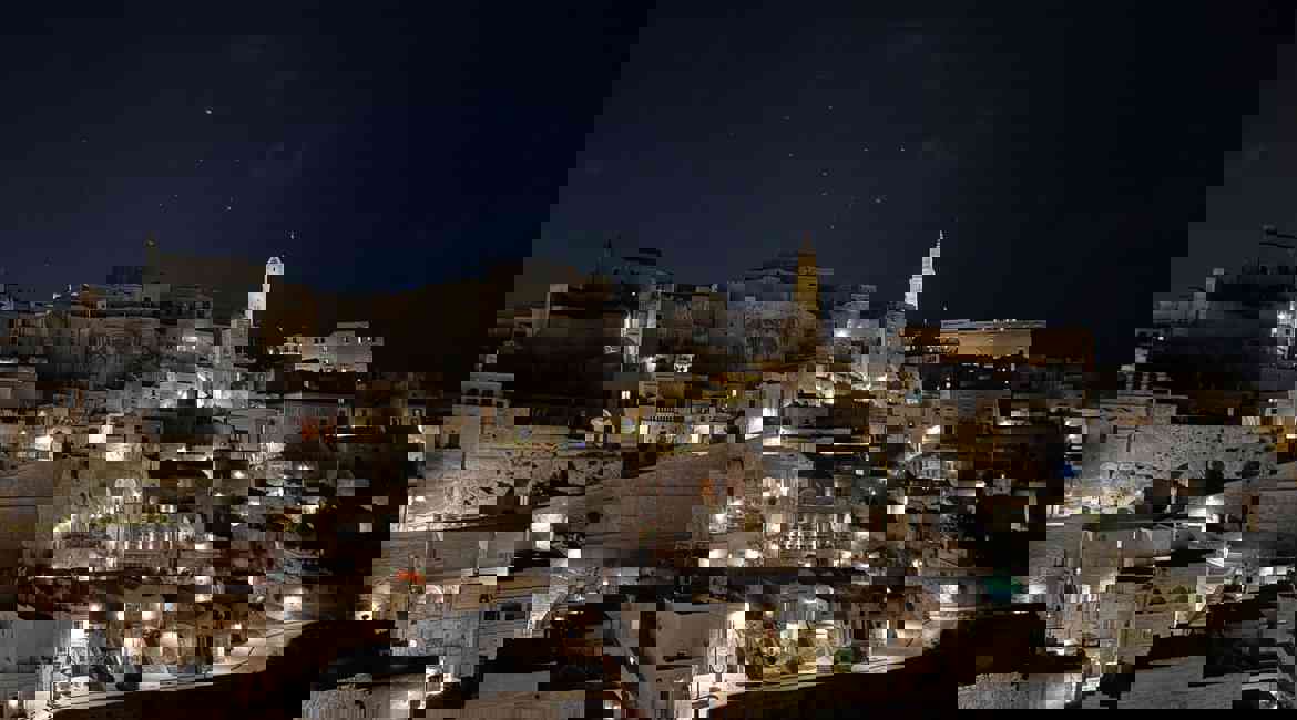 Paesaggio Della Città Di Matera Di Notte