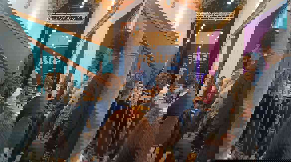 Intervento Di Andrea Pressendo Durante I Festeggiamenti Di Youthbank