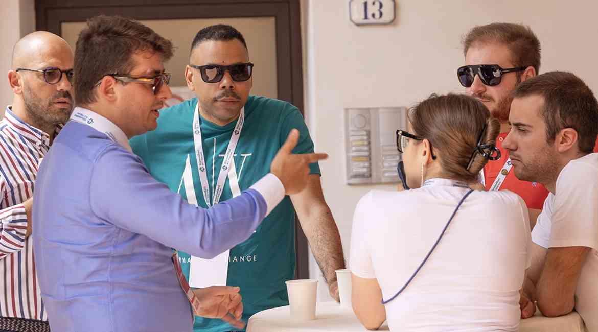 Scambio Di Idee Con Giulia, Andrea, Enrico E Gli Organizzatori