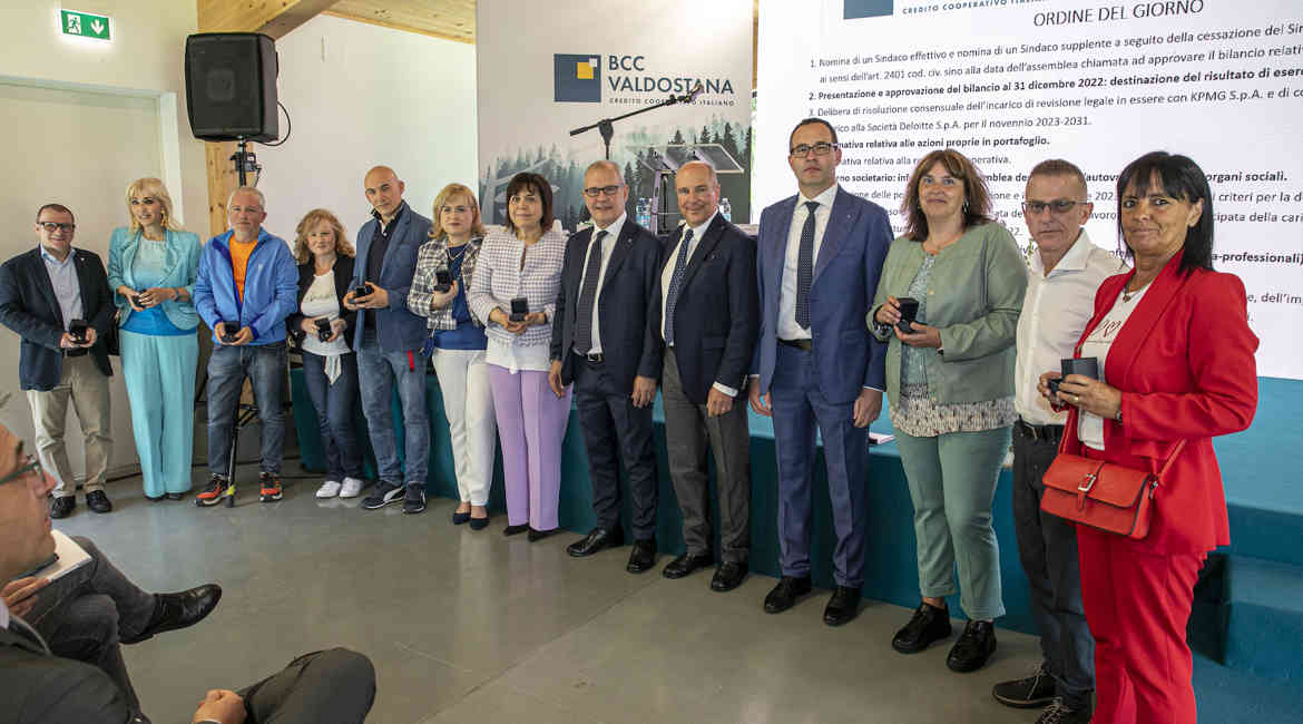 PREMIAZIONE DEI DIPENDENTI BCCV 2023