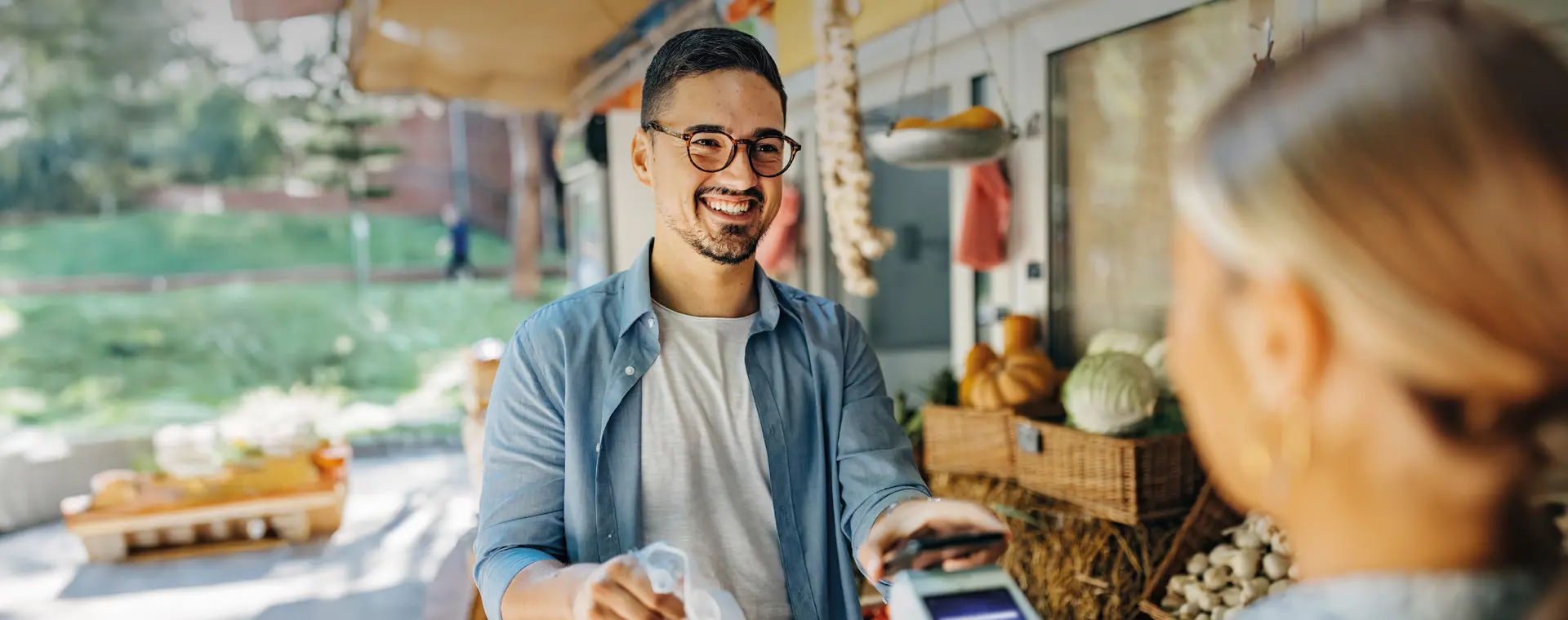 Paga con il tuo telefono. Più facile che fare la spesa
