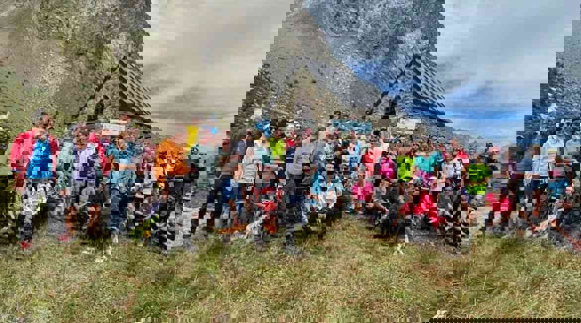 Partecipanti All'annuale Messa Della Madonna Delle Nevi